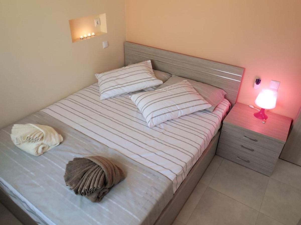 Costa Petra - Luxury Seaside Cottage With Garden - Vacation House For Families In Greece Néa Meságkala Esterno foto